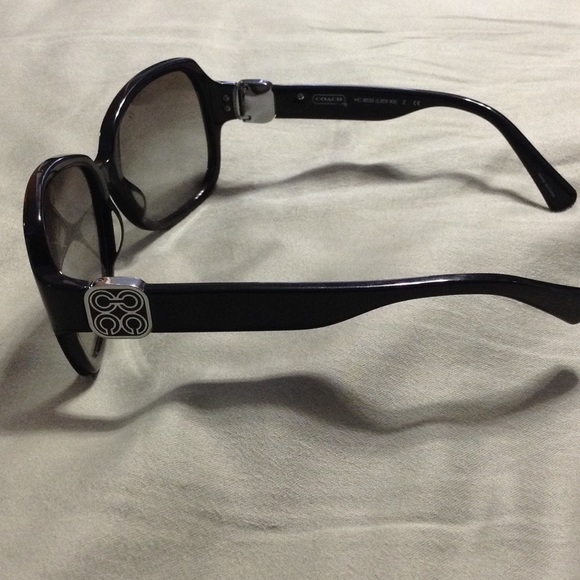 COACH SUNGLASSES - Picture 3 of 3