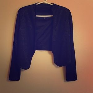 Cropped Buttonless Blazer