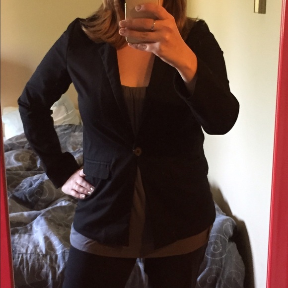 Blazer - Picture 4 of 4