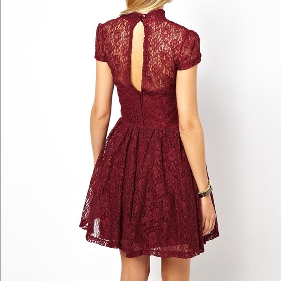 ASOS LACE DRESS W/ cutout detail - Picture 2 of 4