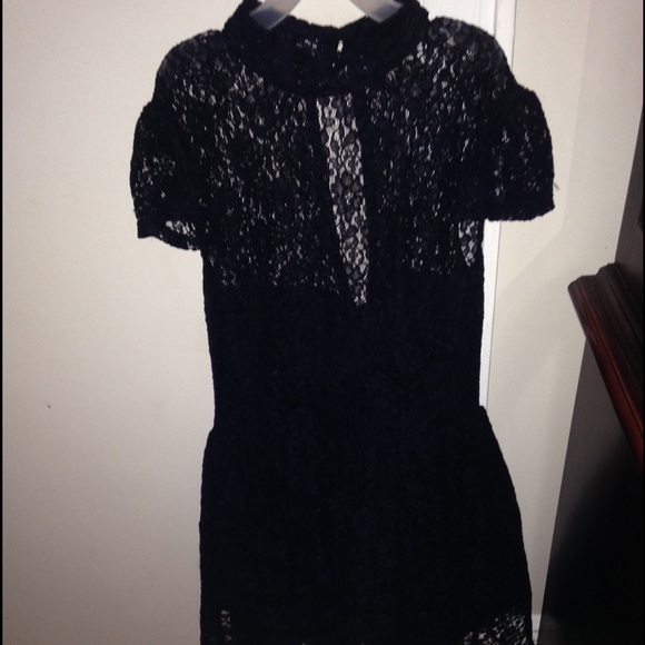 ASOS LACE DRESS W/ cutout detail - Picture 3 of 4