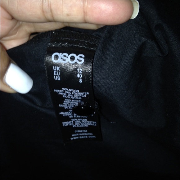 ASOS LACE DRESS W/ cutout detail - Picture 4 of 4