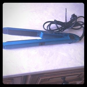 Ceramic flat iron