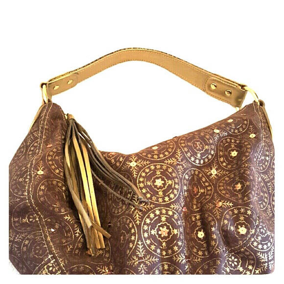 Hobo style handbag