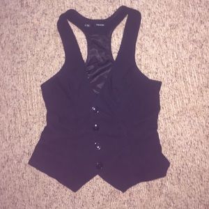 Fitted vest