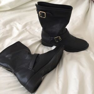 Mid-calf boots