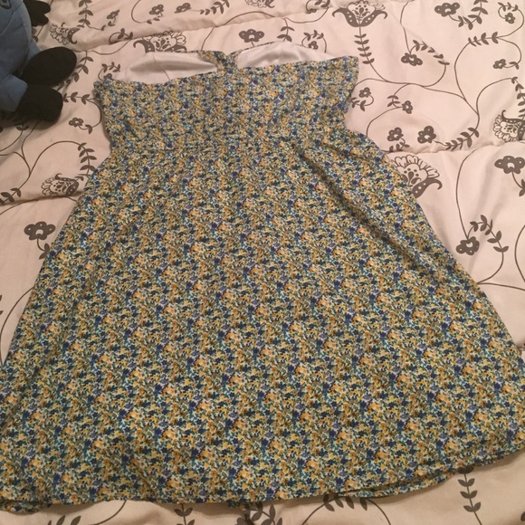 Floral dress - Picture 3 of 4
