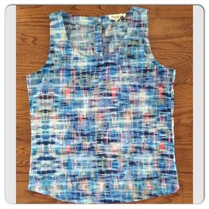 Olive & Oak top Size Medium