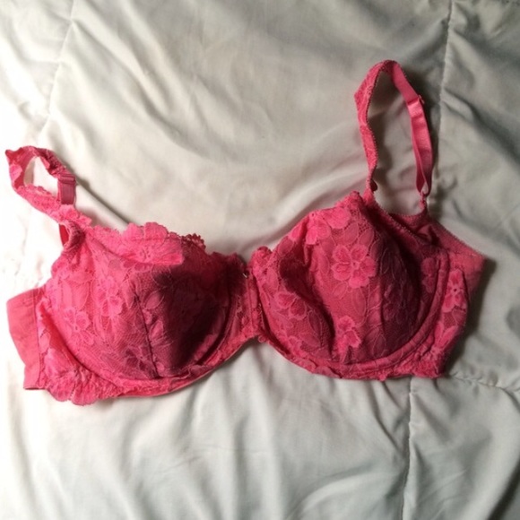 Victoria's Secrect pink Lace bra 34dd