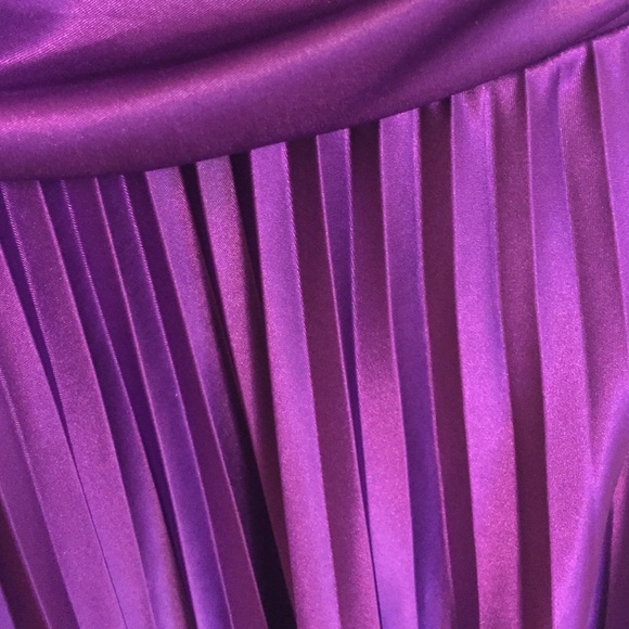 Halter Dress - Picture 3 of 4