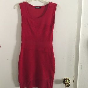Bodycon red dress