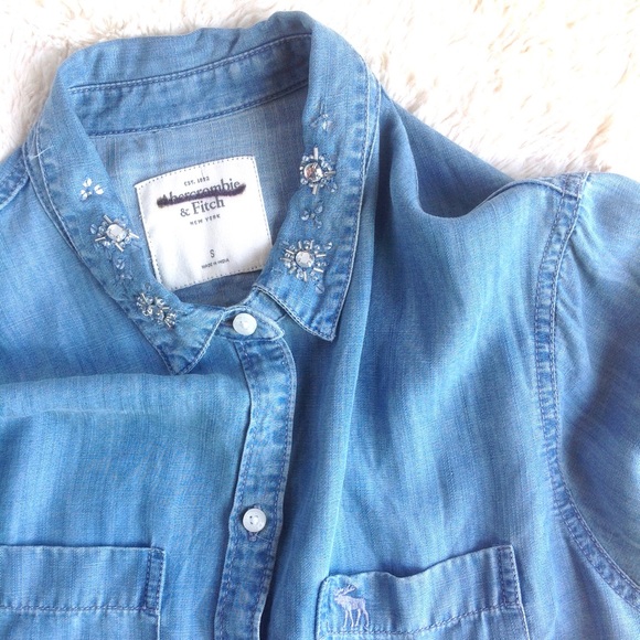 SOLD Abercrombie&Fitch Sequin/Shine Denim Top - Picture 4 of 4