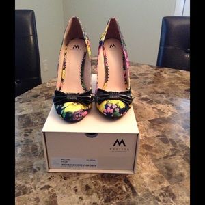 Floral Print Heals with bow