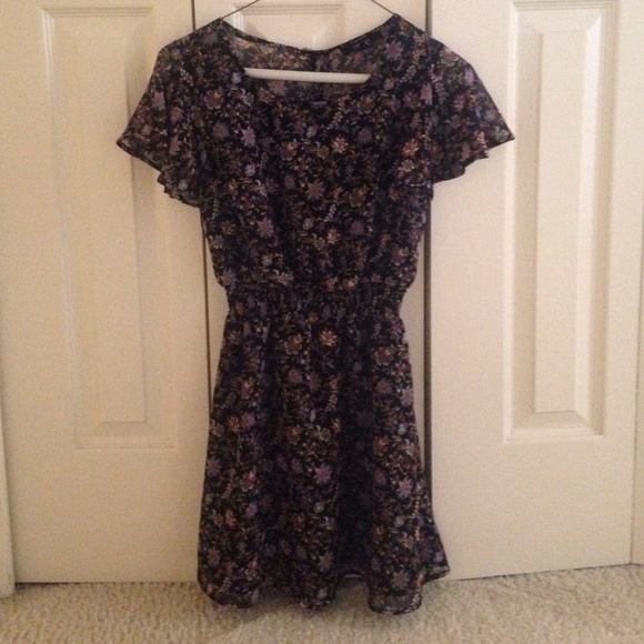 F21 FINAL PRICE Floral Dress