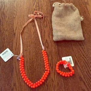Adorable orange jewelry set!