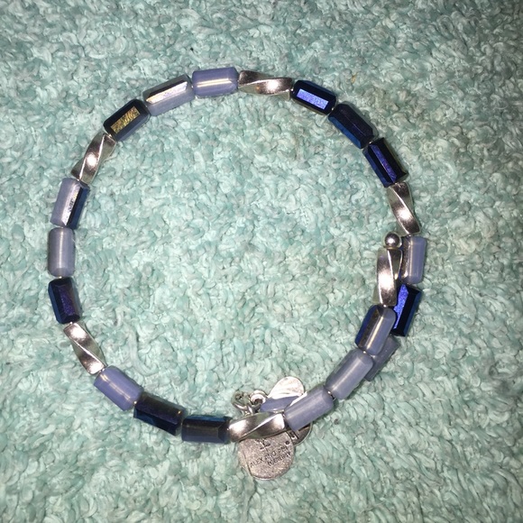 Pacific allure wrap