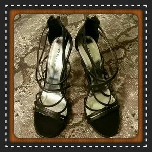 Bebe ° strappy ° heels