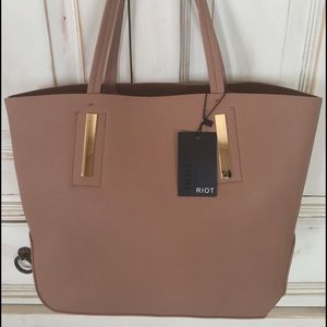 Vegan leather handbag - NEW