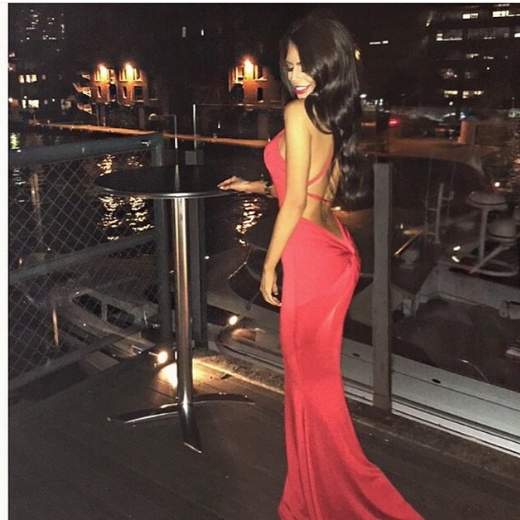 Red prom dress - Picture 2 of 4