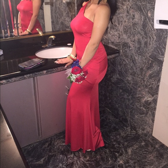 Red prom dress - Picture 4 of 4