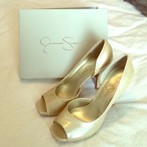 Reduced from $32! Jessica Simpson Ivory Pumps