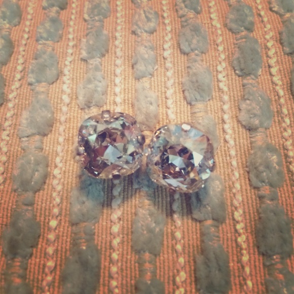 la vie Parisienne Swarovski crystal studs