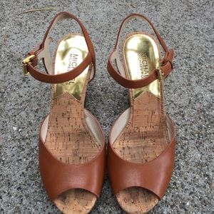 Michael Kors London Platform Sandals size 6.5