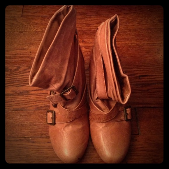 Steve Madden Boots - SteveMadden Tan Booties