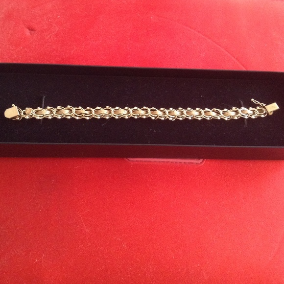 Gold bracelet
