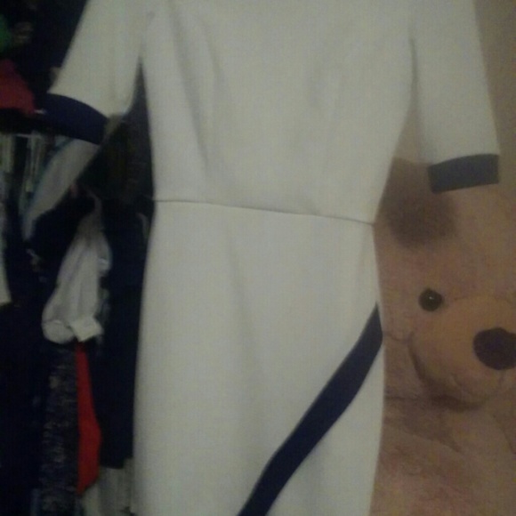 ###SOLD in bundle####white asimetric dress - Picture 3 of 3