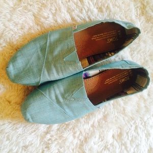 Shimmery Tiffany Blue TOMS
