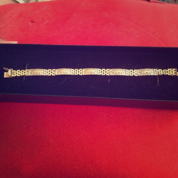 Beautiful gold bracelet.