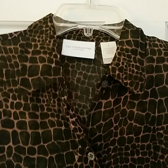 Animal print thin button up - Picture 3 of 3