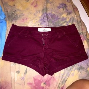 Hollister Low Rise Short Shorts Maroon