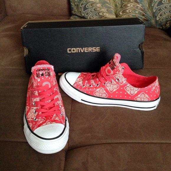 Converse Shoes - ❌SOLD❌Converse All Star Chuck Taylor Size 7