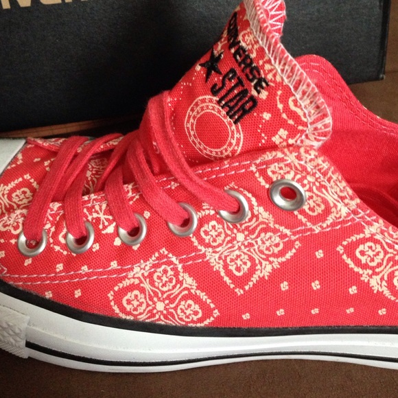 ❌SOLD❌Converse All Star Chuck Taylor Size 7 - Picture 2 of 4