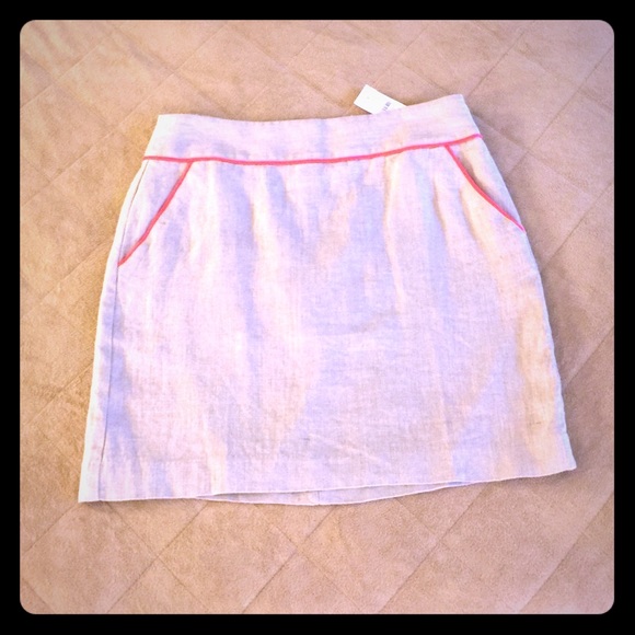 NWT Linen skirt with bright pink stitching