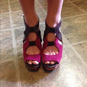 Jessica Simpson heels size 9