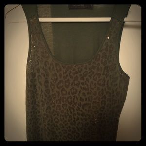 Army green sequent tank