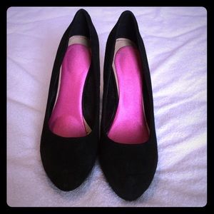 Reduced from $20! Steve Madden - Black Suede Pump