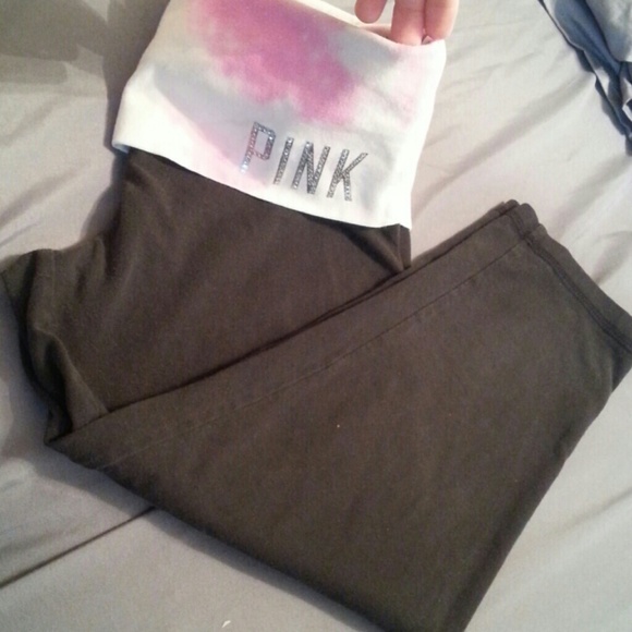 PINK VS CAPRI YOGA