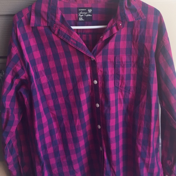 American Eagle Outfitters Tops - American Eagle Plaid button up
