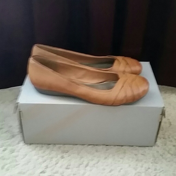 Nine West Flats