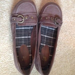 Route 66 brown flats, 7.5, barely worn
