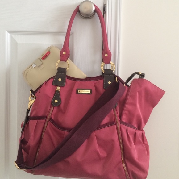 Storksak Olivia Diaper Bag in Fuschia - Picture 1 of 4
