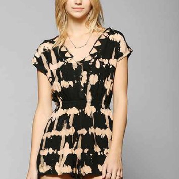 Ecote Romper