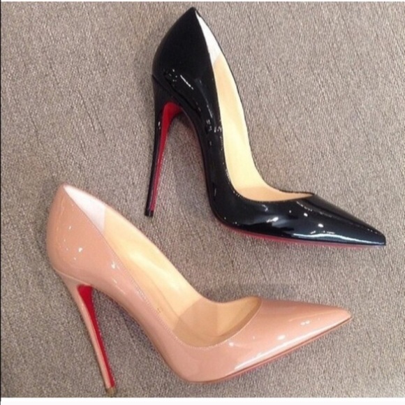 Size 8 Nude Red bottom Pointy heels