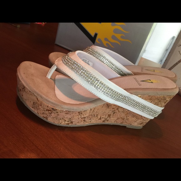 🎀diamond wedges🎀