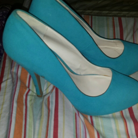 Light Baby Blue hills