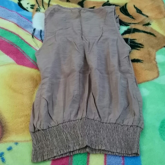 Used Tank top - Picture 2 of 2